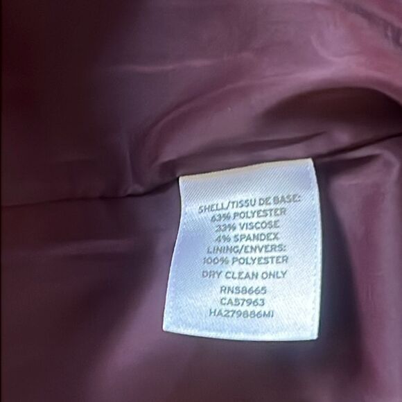 Halogen Wonen’s Plum Pencil Lined Skirt Size 4 - Picture 8 of 8